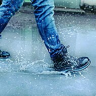 Farbe auf die Baustelle bringen