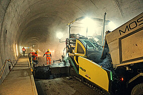 Ammann: Hohe Verdichtungsleistung bei schnellem Einbau