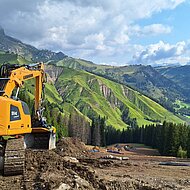 Start in die Skisaison im Herzen der Dolomiten &ndash; dank des Schaufelseparators MB-HDS314 von MB Crusher