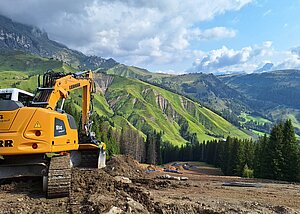 Start in die Skisaison im Herzen der Dolomiten &ndash; dank des Schaufelseparators MB-HDS314 von MB Crusher