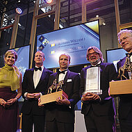 Niederl&auml;ndische K&ouml;nigin verleiht Innovationspreis an Kiesel-Partner Tobroco Machines