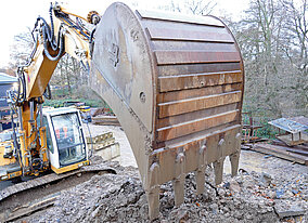 Baggerlöffel aus eigener Produktion