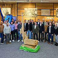 Sennebogen und ABI feiern 40 Jahre Zusammenarbeit