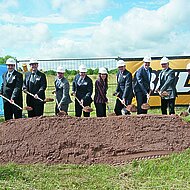 BELL: Spatenstich - Bell erweitert Standort Eisenach