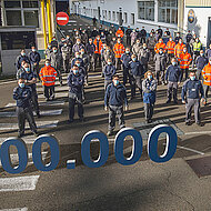 IVECO feiert anl&auml;sslich des 30. Jahrestages des Produktionsbeginns im Werk Valladolid den 700.000sten dort produzierten Daily