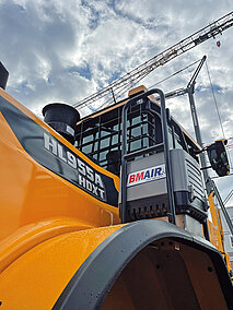 Schutzbelüftungprofis mit Team-Auftritt 