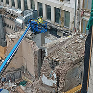 Terex Genie: Anspruchsvolle Abbrucharbeiten in Dom-Nachbarschaft
