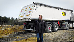 Der Kippsattel im Schotterwerk punktet