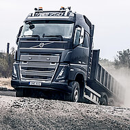 Der Weg &raquo;Towards Zero&laquo; und Sicherheit in anspruchsvollen Fahrsituationen