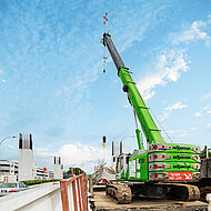 Anspruchsvoller Br&uuml;ckenbau in Singapur: Bau des Tampines-Viadukts &uuml;ber bestehende Stra&szlig;e