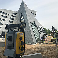 Trimble bei Sitech: Auch ohne GNSS-Empfang mit 3D-Gel&auml;ndemodell voll einsatzf&auml;hig