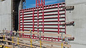 Vollkunststoffplatten in München live erleben