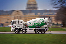 Elektrischer Betonfahrmischer in Paris auf Probe gestellt