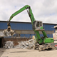 Zweitgr&ouml;&szlig;ter russischer Aluminium-Produzent setzt auf drei mobile Umschlagmaschinen 825 von SENNEBOGEN