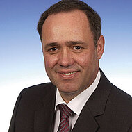 Neuer Vorstand f&uuml;r &shy;Finanz und IT