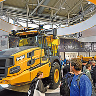 Schweres Ger&auml;t, das die Besuchermassen angezogen hat