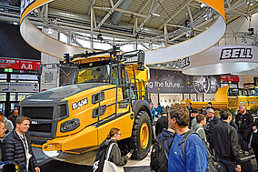 Schweres Gerät, das die Besuchermassen angezogen hat