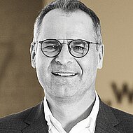 JCB: Das Marktumfeld ist hervorragend, die Risiken sind politisch hausgemacht