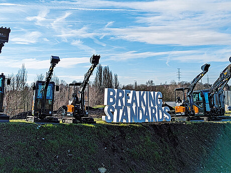 »Präsenz im Kompaktbaggersegment strategisch steigern«