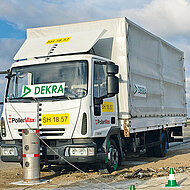 PollerMax/Ischebeck: Anschlagschutz-Pollersystem beweist seine&nbsp;Praxistauglichkeit im Crashtest