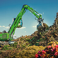 SENNEBOGEN: Umschlagmaschine beweist Recycling-Talent