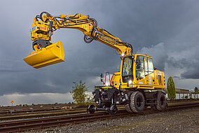 Neuer Zweiwegebagger 235RR vorgestellt