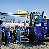 Cat-Radlader unterst&uuml;tzen THW-Standorte bundesweit bei Bergungseins&auml;tzen