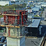 Paschal-Werk: Sichtbetonturm f&uuml;r Notfallzentrum