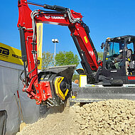 Premiere f&uuml;r das gesamte Anbauger&auml;teprogramm der Kompakt-Reihe