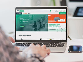 elobau baut seinen Web-Shop im D-A-CH-Raum aus