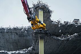 Epiroc: Abbruchzange zeigt »Debüt-Glanzleistung«