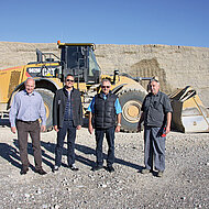 Caterpillar bei Zeppelin Baumaschinen: 36 Tonnen Stahl mit zwei Joysticks bewegen