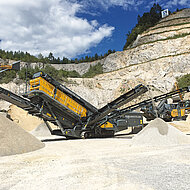 Elektrifizierungsexperte zeigt Innovationen f&uuml;r sparsames und effizientes Brechen und Sieben