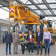 Manitowoc liefert Grove GMK4100L-1 mit der Seriennummer &raquo;100&laquo; aus