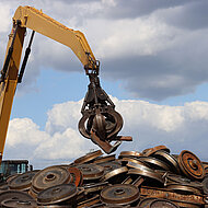 Schnell und sicher schweren Stahl schwenken 