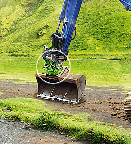 Vemcon entwickelt Tiltrotatorsteuerung für HKS