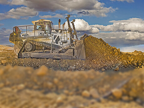 Weltpremiere: Die neue Planierraupe »PR 776« der 8. Generation