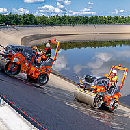 In Schr&auml;glage asphaltiert