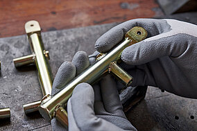 Engelbert Strauss: Arbeitshandschuhe »recycled« schützen Hände und Umwelt