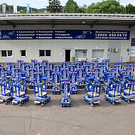 Beyer-Mietservice erweitert Angebot an stromlosen Arbeitsb&uuml;hnen