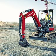 Minibagger und Dumper zeigen Kompetenz 