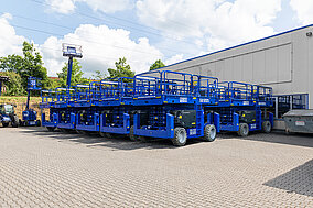 BEYER stellt neues Produktsegment vor: Elektro Scherenbühnen mit Allrad