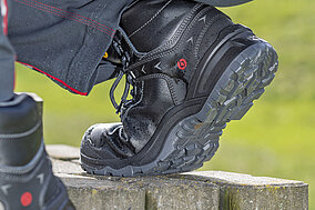Knie- und rückenfreundliche Sicherheitsschuhe