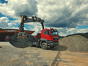 DMS Technologie: »Die Greifer lassen sich fantastisch steuern«