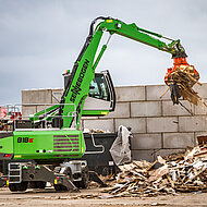 SENNEBOGEN Maschinen-Teamwork 