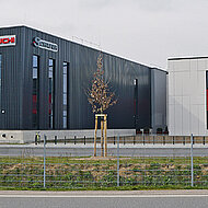 Takeuchi-Generalimporteur Wilhelm Sch&auml;fer ist in seine neue Firmenzentrale umgezogen