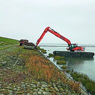Doosan-Bagger lernt mit Olko-Technik vor Sylt schwimmen