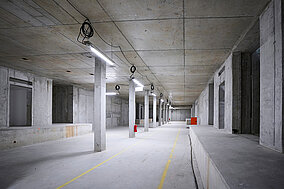 Neue LED-Bauleuchte mit CEE-Anschlussmodul 