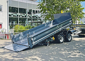 Universelle Fahrzeuge und Neuheiten im Gepäck