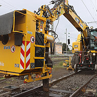 Caterpillar&thinsp;&ndash;&thinsp;Zeppelin: Zweiwegetechnik an der S-Bahn